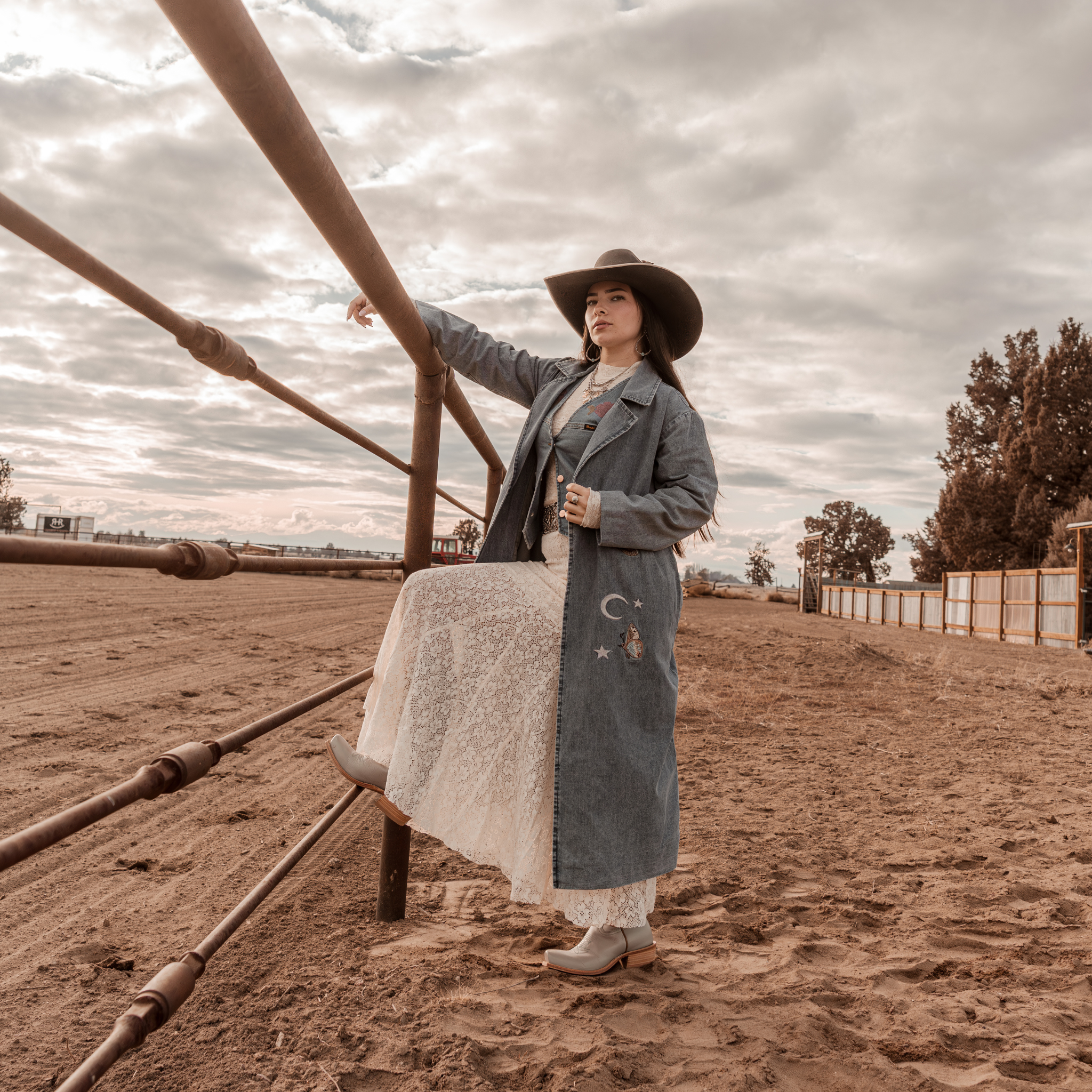 Ecru Fields Lace Skirt