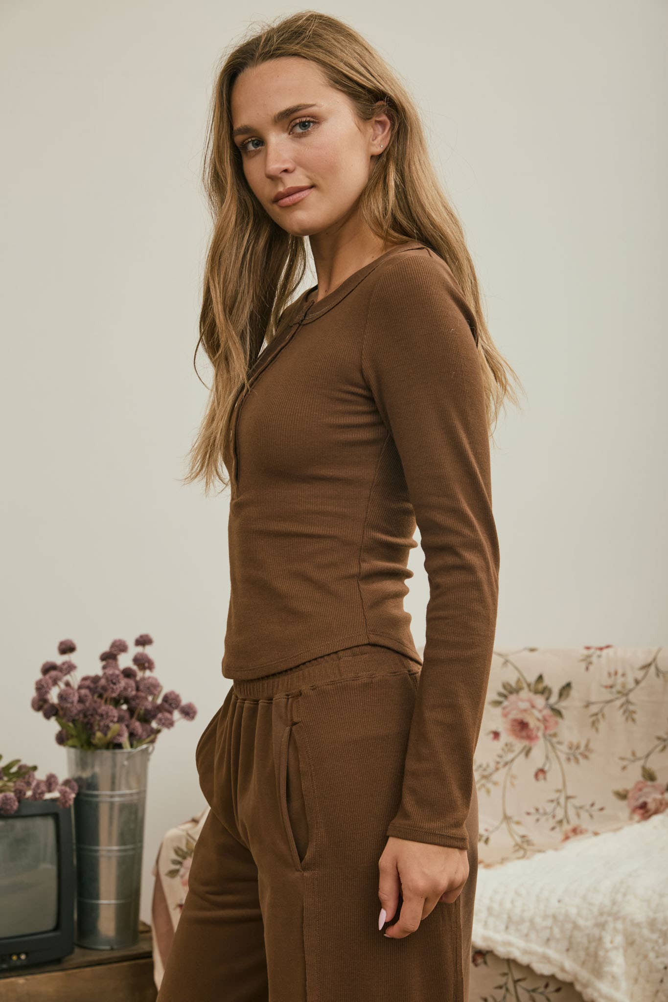 The Tobacco Ribbed Henley