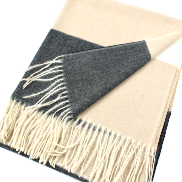 Ski Jumping Ivory Beige Black