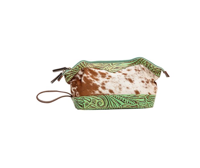 Akintomide Make-Up Kit