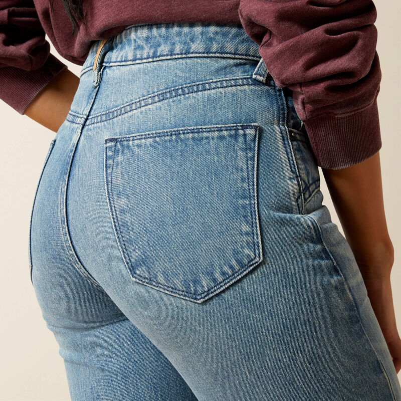 Ariat Ultra High Rise Cheyenne Yoke Tomboy Straight Leg Jean