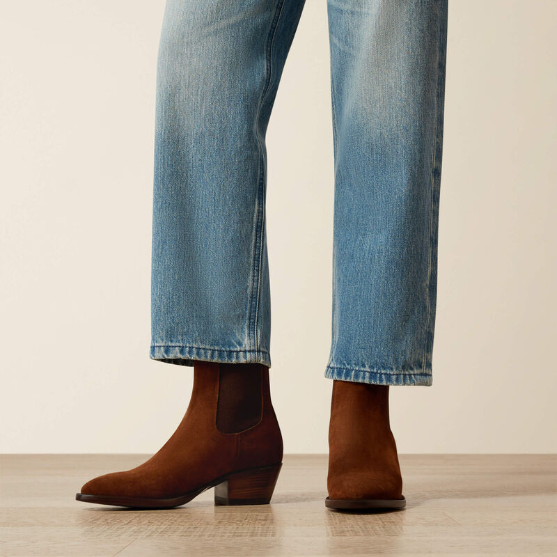 Ariat Ultra High Rise Cheyenne Yoke Tomboy Straight Leg Jean