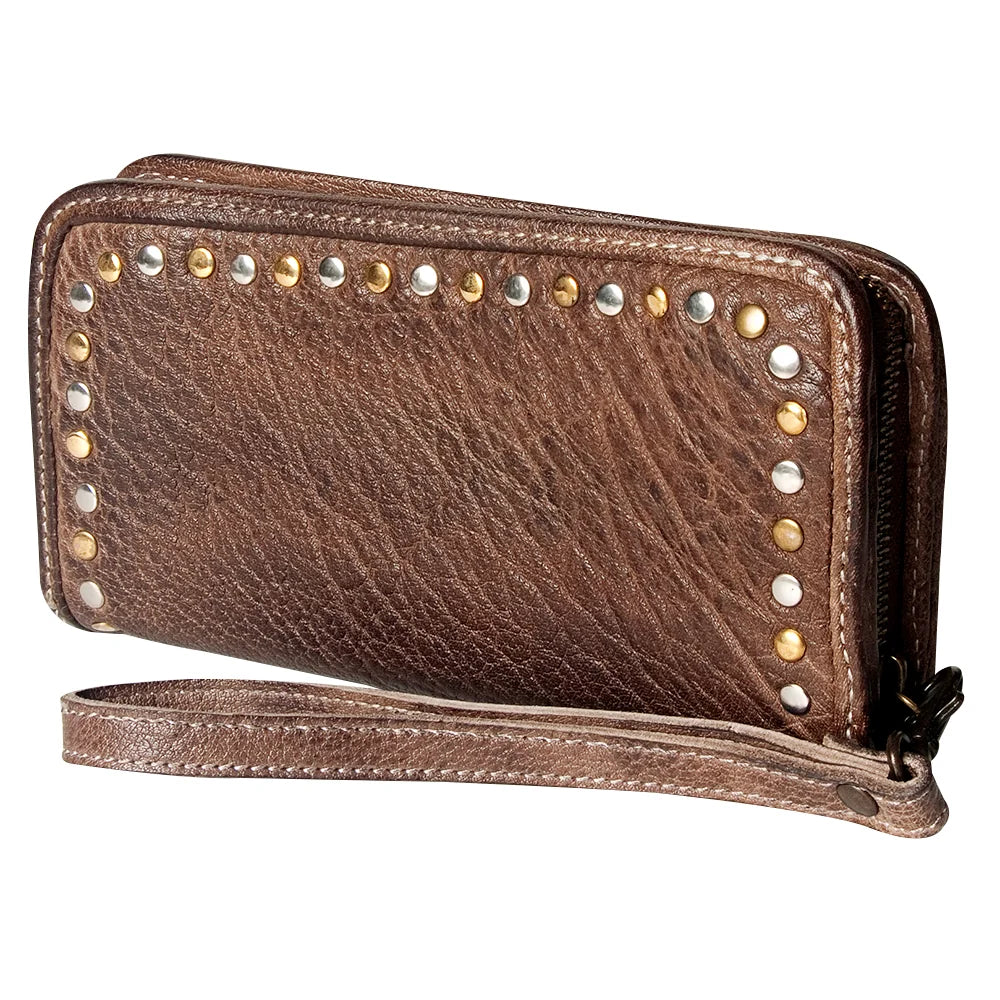 The Juniper Leather Wristlet