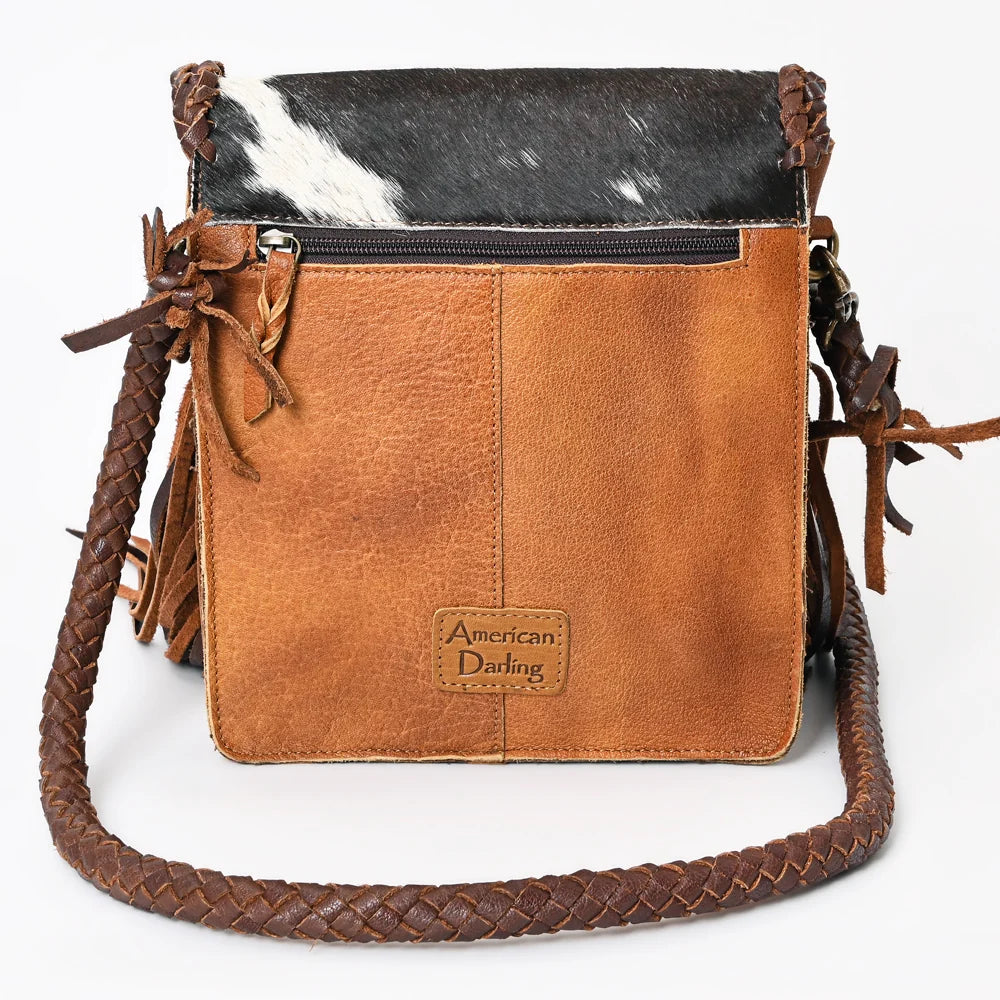 The Annie Oakley Messenger