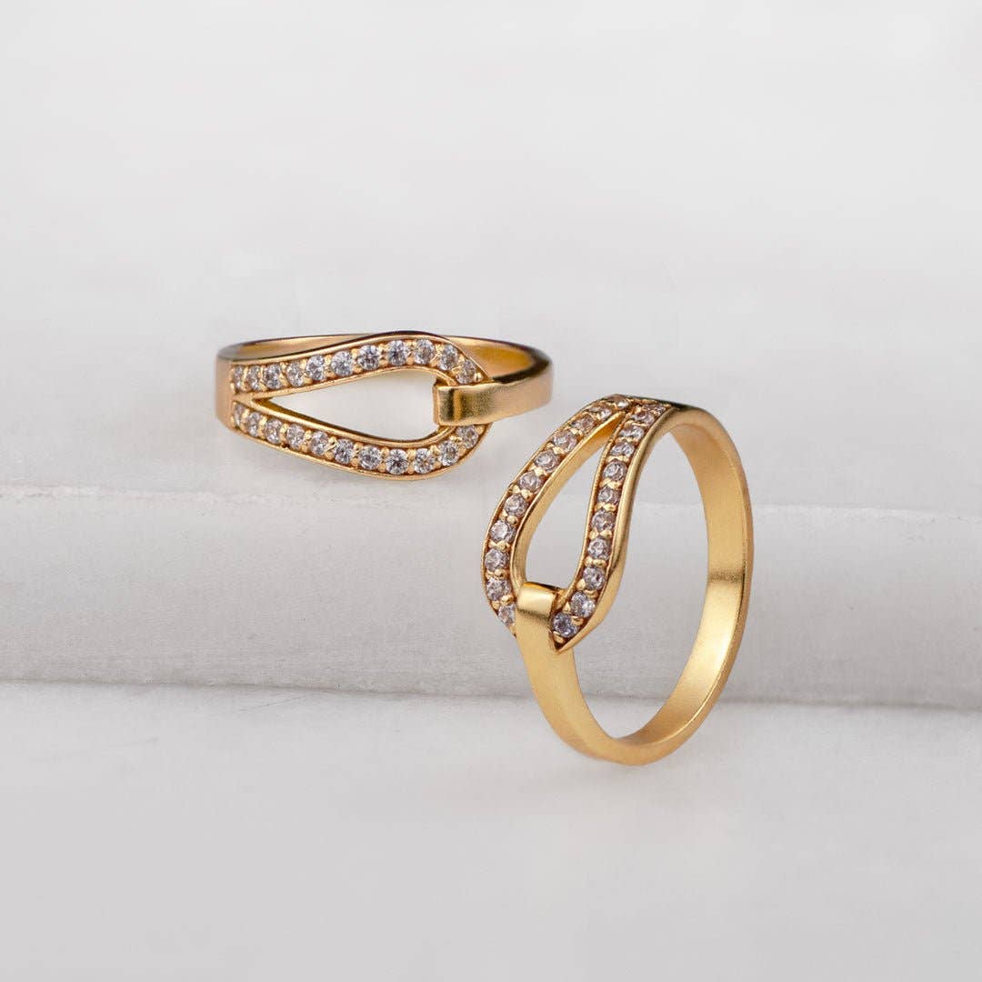 Levade - Moissanite Clear Stone 14K Gold vermeil Horseshoe Earring