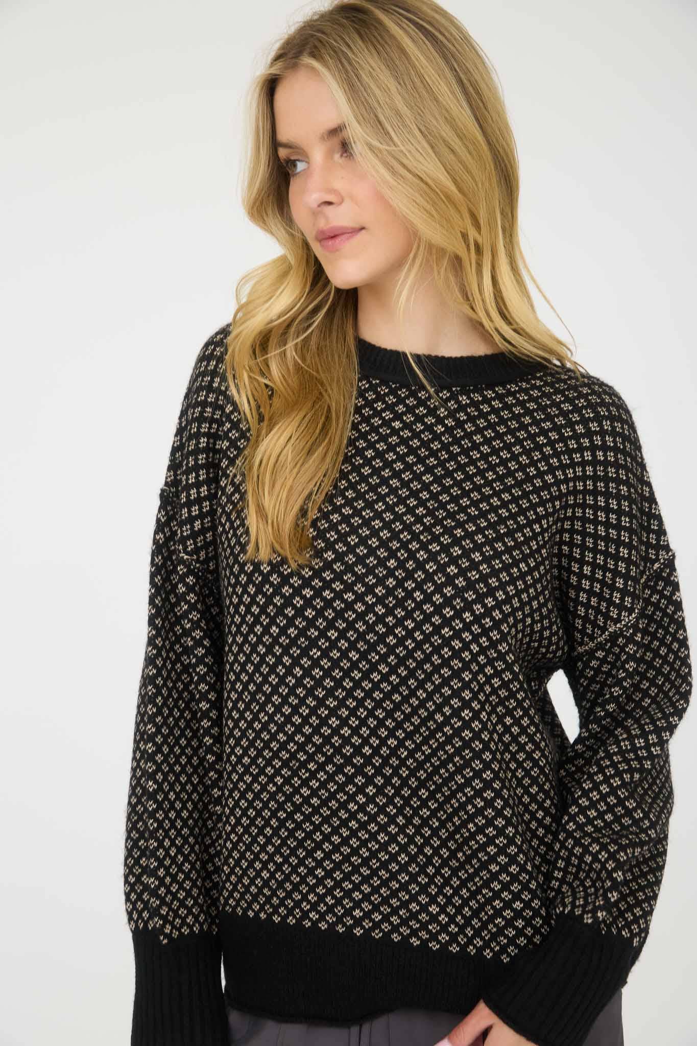 Canyon Cross Knit