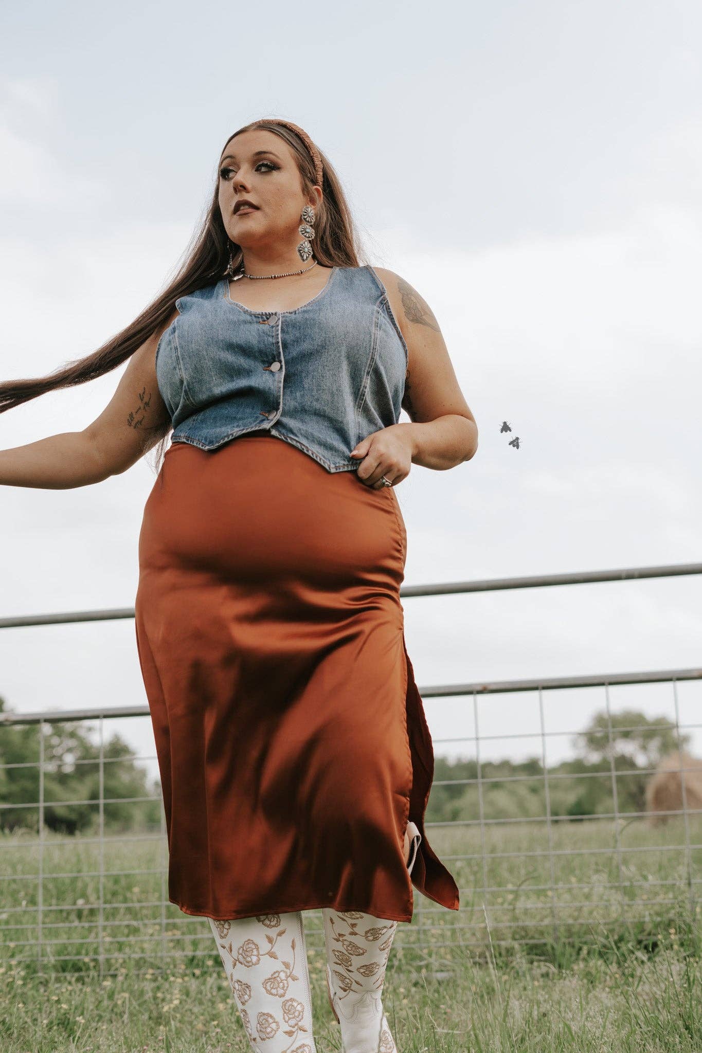 Slitastic Skirt, Saddle