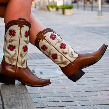 HYER Hope Women’s Cowboy Boot – Cream