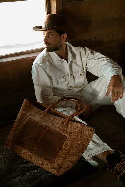 Yellowstone Chief Weekender Bag, Amber