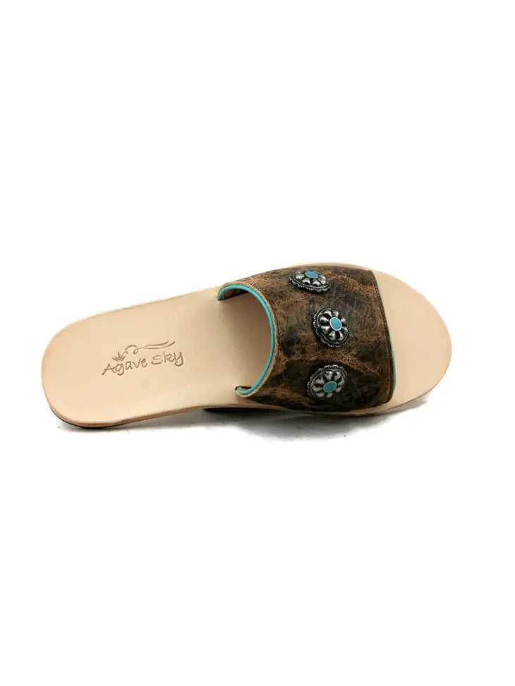 Nadia Concho Slide