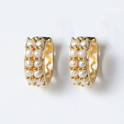 Prism - Linea Pearl Equestrian Earring