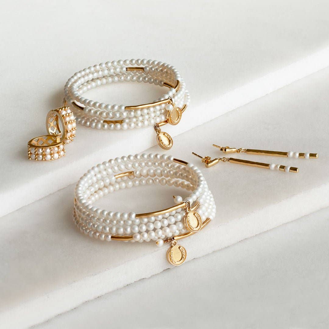 Prism - Linea Pearl Equestrian Earring