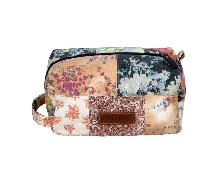 Freida Creek Blossoms Make-Up Kit