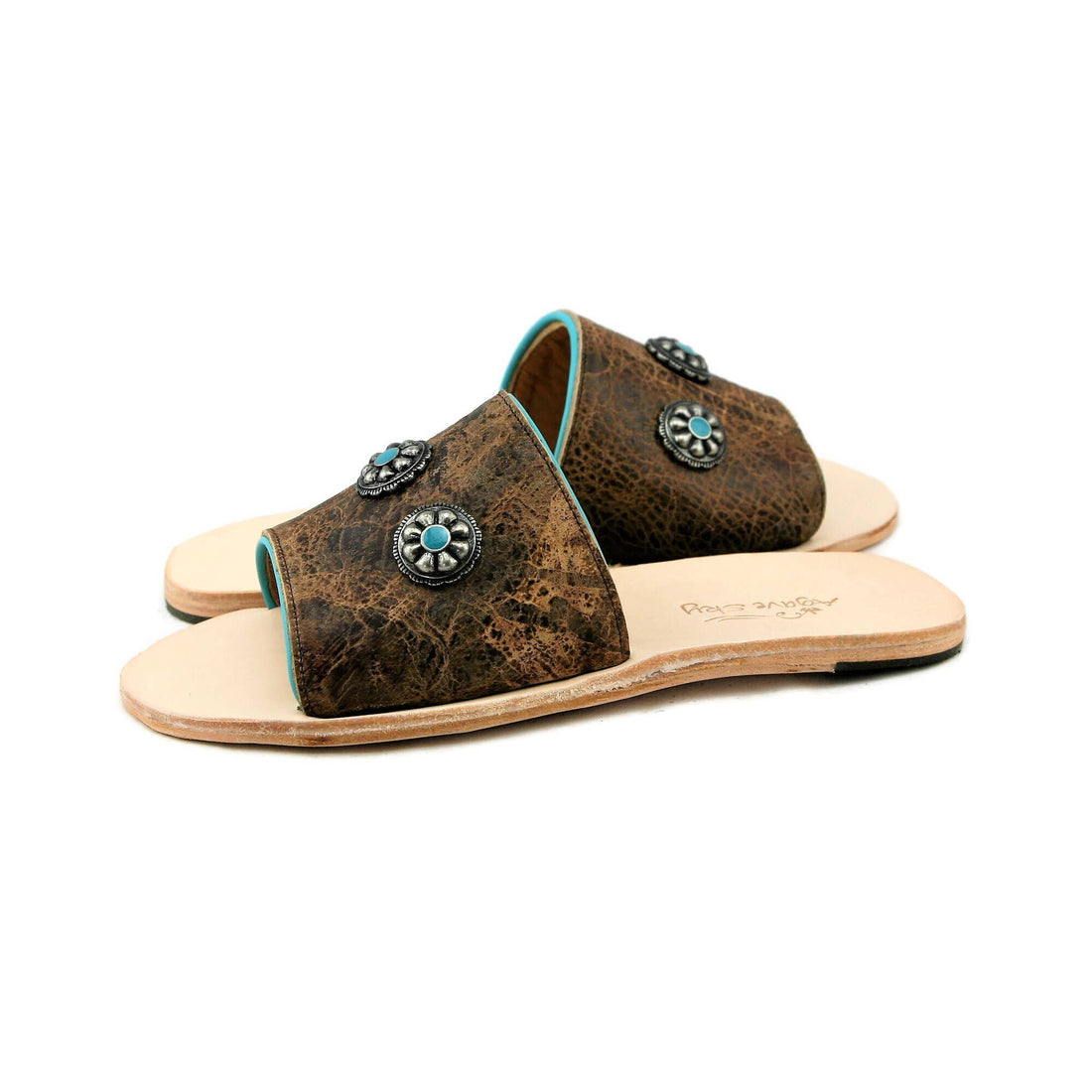 Nadia Concho Slide
